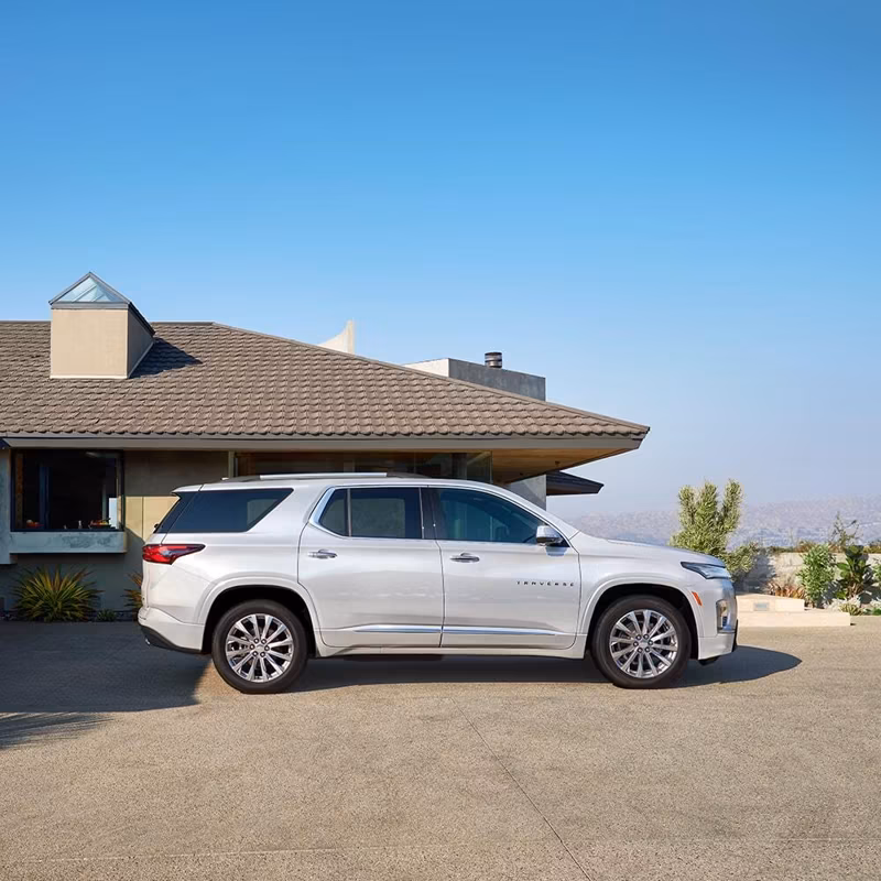 2026 Chevrolet Traverse Rs (Fwd) - Image 2