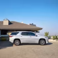 2025 Chevrolet TRAVERSE LT Leather (FWD) - Image 2
