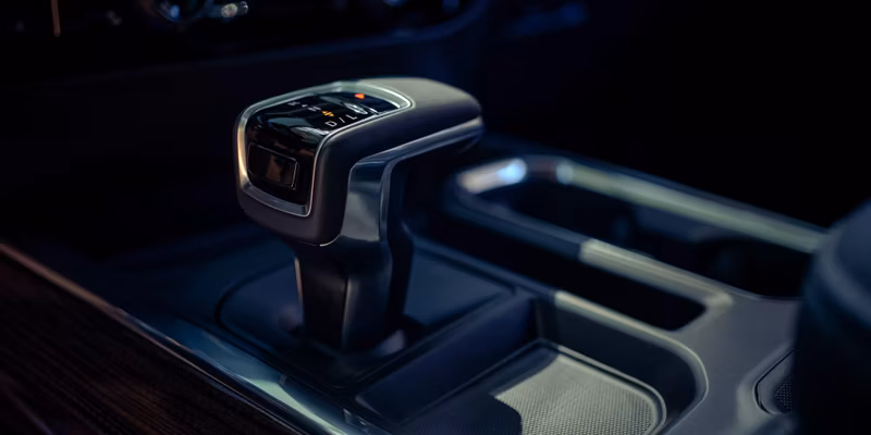 2025 Chevrolet SILVERADO WT Crew Cab, Short Bed (4WD) - Image 29