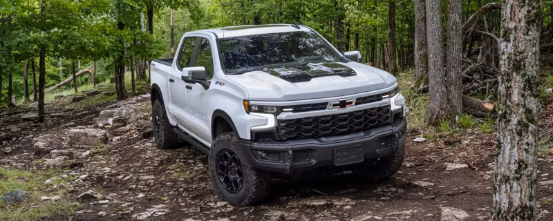 2025 Chevrolet SILVERADO LTZ Crew Cab, Short Bed (4WD) - Image 4