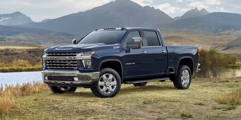 2026 Chevrolet Silverado 2500 HD High Country 4WD, Crew Cab, Standard Bed - Image 3