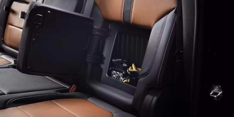 2026 Chevrolet Silverado 2500 HD High Country 4WD, Crew Cab, Standard Bed - Image 18