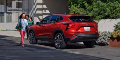 2025 Chevrolet Trax (LS) 8