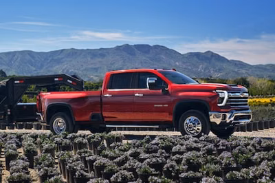 2025 Chevrolet Silverado 2500 HD WT Crew Cab, Standard Bed (2WD) 5