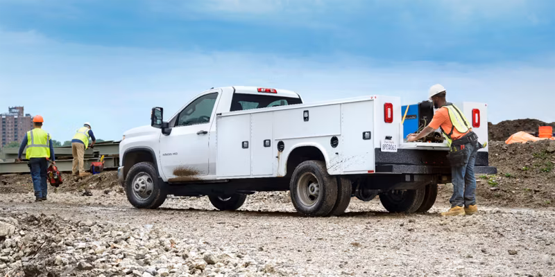 2026 Chevrolet Silverado 3500 HD Chassis Cab Crew Cab - Image 6