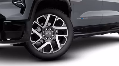 2025 Chevrolet Silverado EV RST - Extended Range (4WD) 17