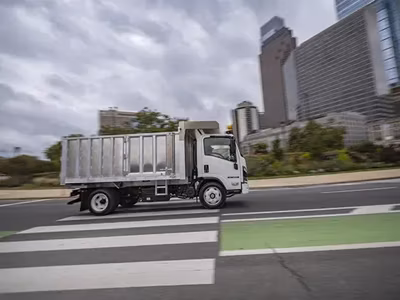 2026 Isuzu NRR Derate Standard Cab (Class 5 Diesel) 11