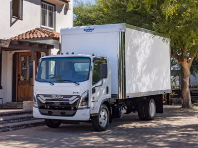 2026 Isuzu NRR Derate Standard Cab (Class 5 Diesel) 17